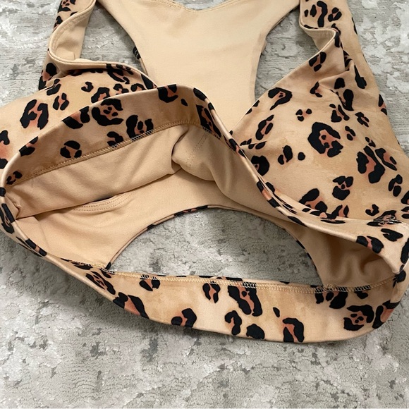 Fabletics Racerback Leopard Print - Picture 4 of 11
